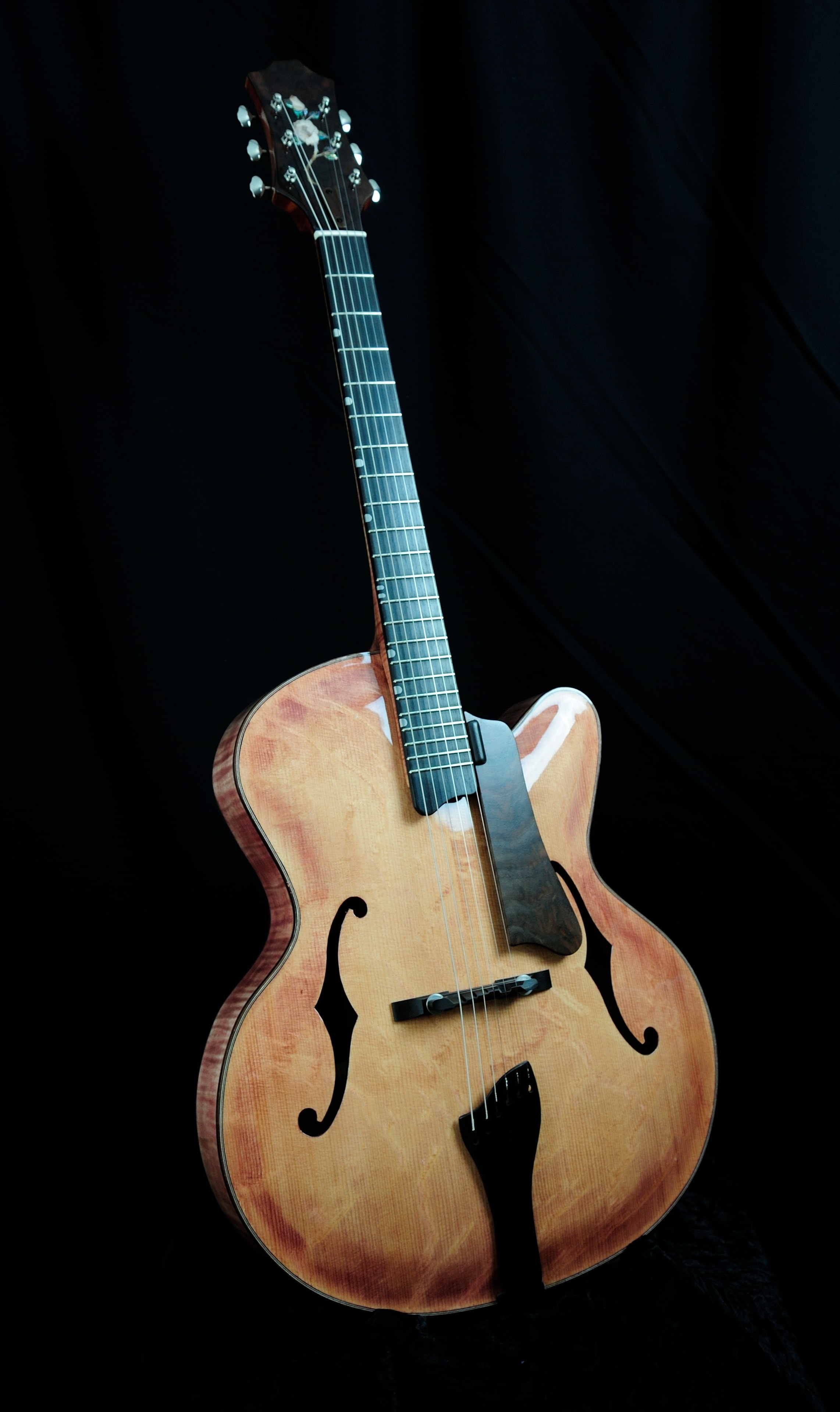 Archtop Jazz - Model MRK02A