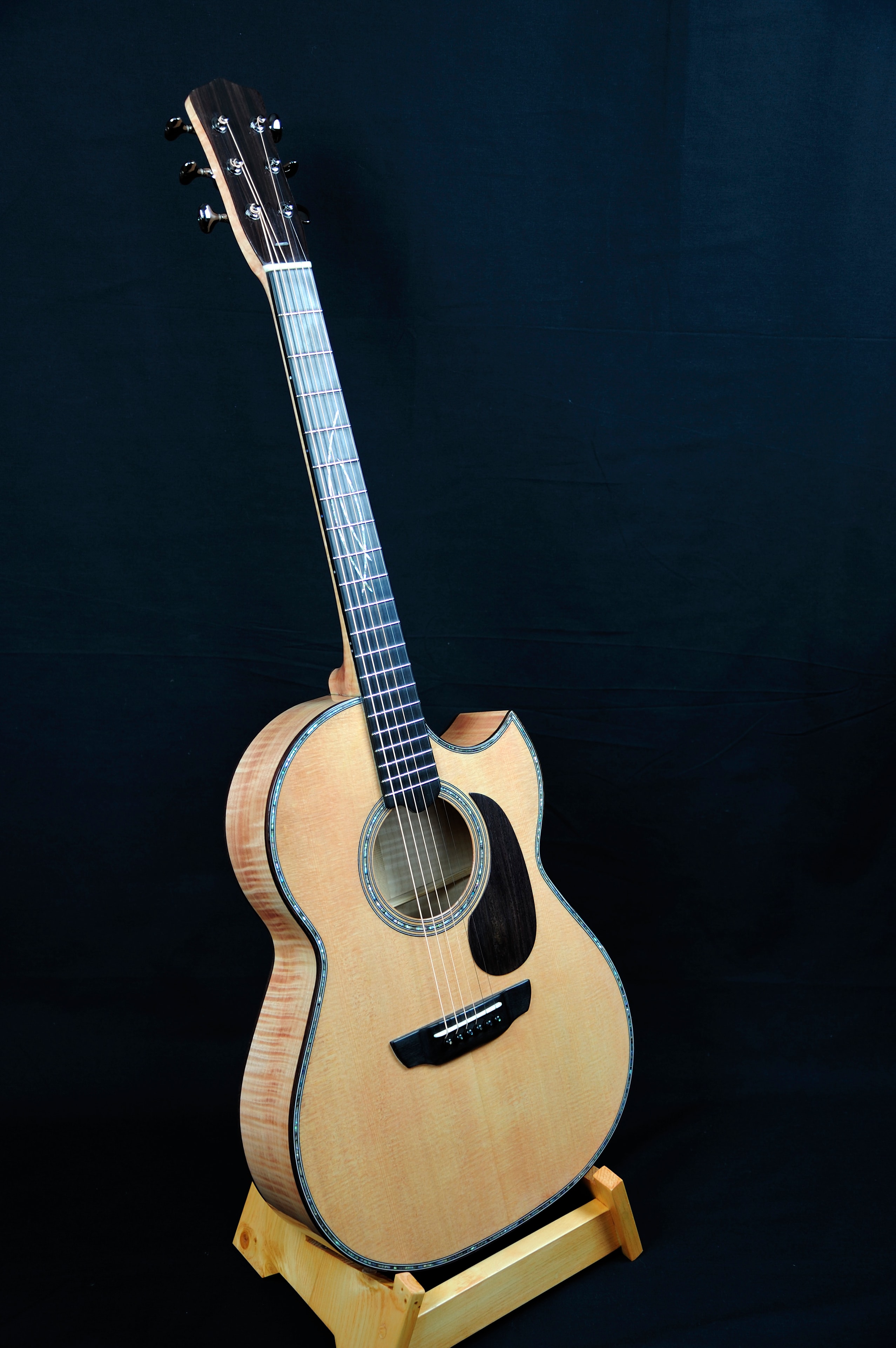 Acoustic — Model MRK01B-0617L
