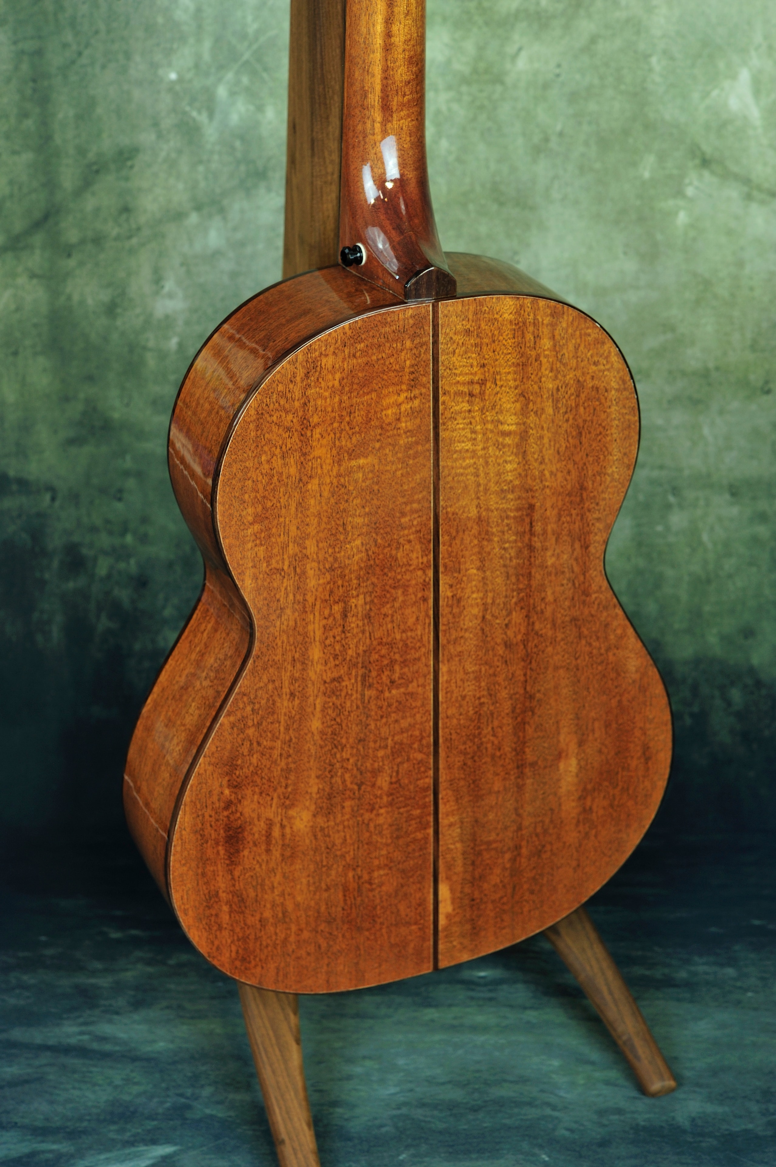 MRK01D-0516E — back view showing Flamed Honduran mahogany from Sinker Log